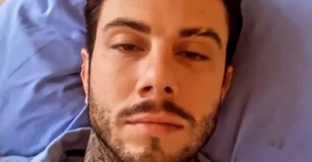 PRVA FOTOGRAFIJA FILIPA NAKON OPERACIJE: Vidno izmoren i u bolovima, JEDAN DETALJ GOVORI SVE