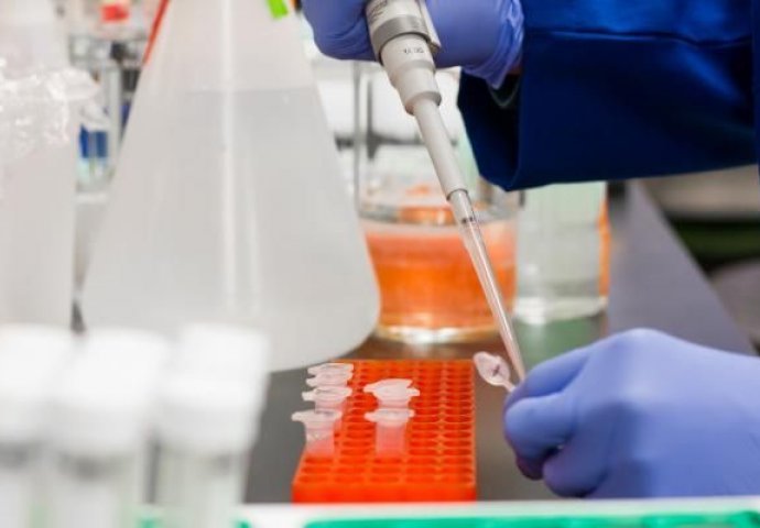 Trudeau potpisao ugovor o izradi vakcine Novavax Covid-19 u Kanadi