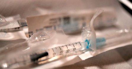 Uprkos političkoj situaciji, Francuska je kazala da je spremna za saradnju sa ruskom vakcinom!