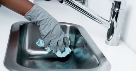 POUČNA PRIČA: Muž je došao kući s posla i našao troje svoje djece napolju u dvorištu