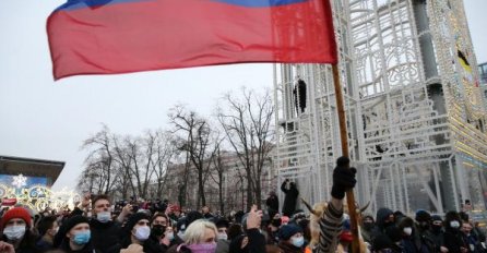 Zatvoreni Navalny poziva javnost da se odupre "ZASTRAŠIVANJU"