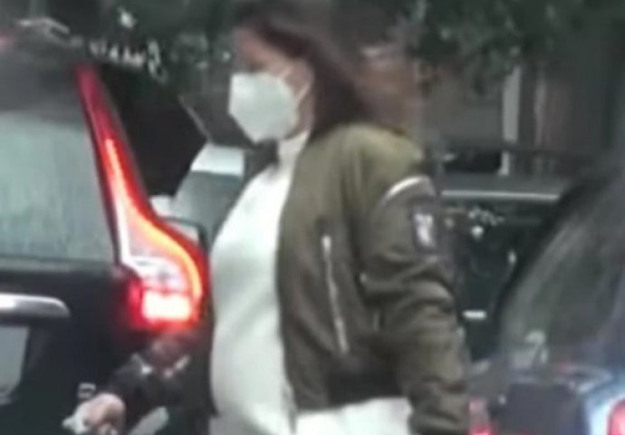 BIJESNA MAŠINA OD 70.000 EURA, Ana Sević od vjerenika dobila AUTOMOBIL: Ovakav na estradi vozi samo još LUKAS!