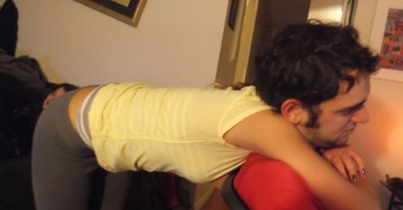 VIDITE LI BIZARAN DETALJ? OVA SLIKA JE TEK POČETAK: Čekajte da vidite ZADNJU, NIKO JE NE RAZUMIJE - POGLEDAJTE 2 PUTA