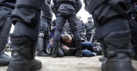 Uhapšene 972 osobe nakon sudskih procesa: Učestvovali na neodobrenim protestima u Rusiji