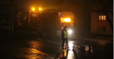 Autombilom pokosio pješaka, POGINUO NA LICU MJESTA: Tragedija sinoć u mjestu Stupna