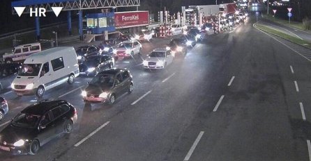 Zahtjev "Četvorke" u Parlamentu: Mora se uvesti obavezan PCR test za ulazak u BiH