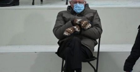 Žena prodala lutku Bernie, hit meme-a, za više od 20 hiljada američkih dolara, novac donira u dobrotvorne svrhe