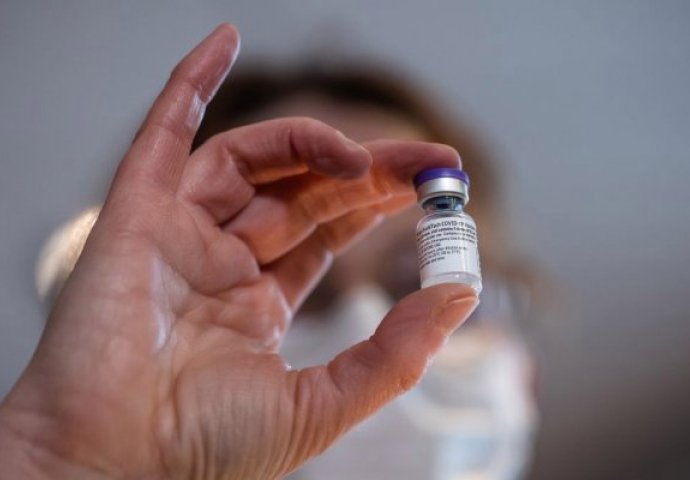 WHO preporučuje smanjenu dozu Pfizerove vakcine za mlađe od 12 godina