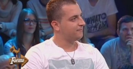 Evo ko je pjevač koji je pretukao suprugu u Novom Sadu: Njegove hitove svi znamo