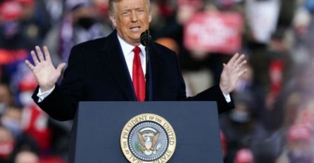 Trumpovi advokati tvrde da je opoziv od strane Housea bio isključivo politički