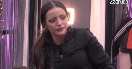 BIVŠA ZADRUGARKA OTIŠLA KOD FRIZERA, kad je izašla iz salona svima oči stale: VIŠE NIJE SMEĐA NI PLAVA - EVO KAKO IZGLEDA (FOTO)