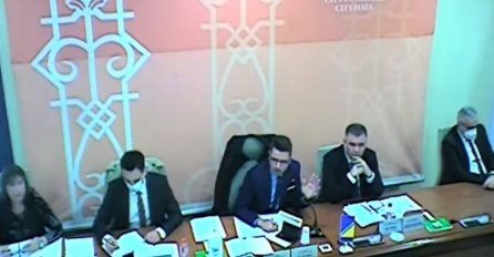 Na sjednici u Mostaru: "Dobili smo pismo, na nekom jeziku, ja ga ne znam"