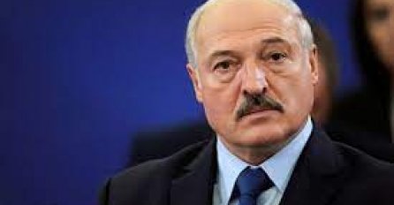 Bjeloruski Lukašenko kaže da podržava Rusiju i Putina dok se obojica suočavaju s protestima: to je "mir ili rat"!