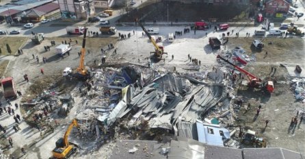 Eksplozija u Rusiji: Srušen trgovački centar (VIDEO)