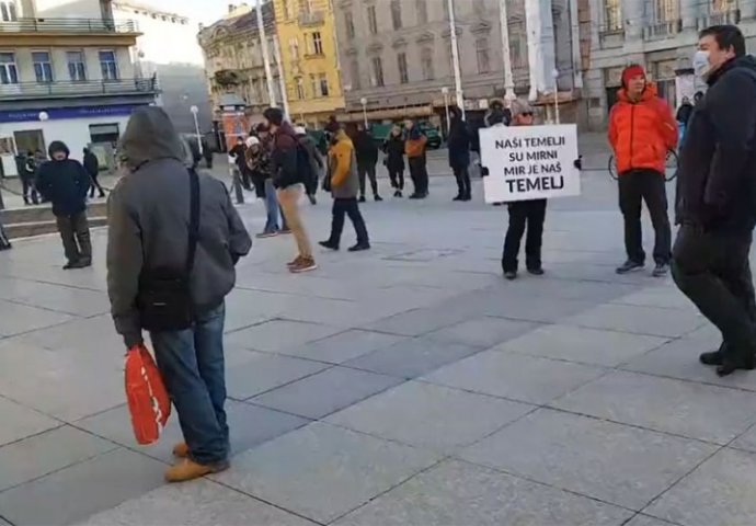 Protest u Zagrebu: Građani traže ukidanje svih mjera