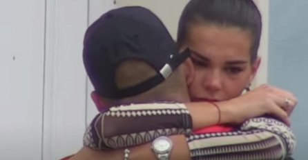 KRILA DA JE RADILA KOREKCIJE: Evo kako je Jovana Ljubisavljević izgledala sa POVEĆANIM USNAMA, OBJAVLJENA SLIKA