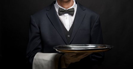 "Radim kao konobar u jednom manjem gradu"