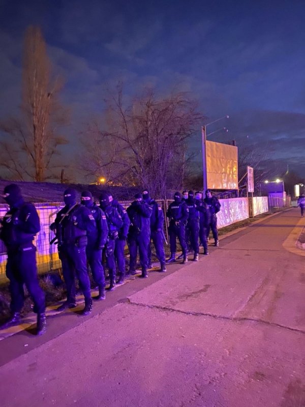 whatsapp-image-2021-02-14-at-5-50-58-pm-1000x1000