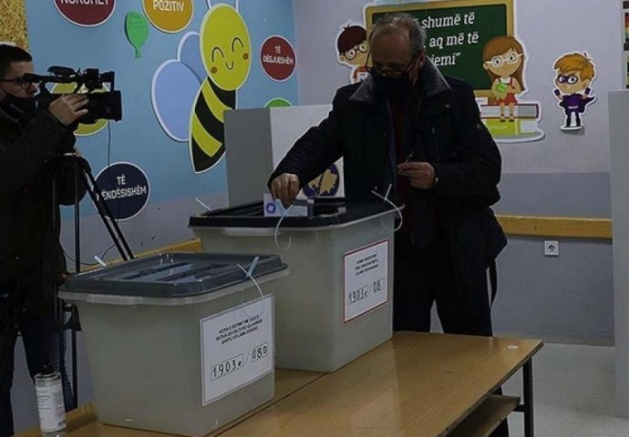 Objavljeni prvi rezultati izbora na Kosovu, pobjednik je sasvim izvjestan