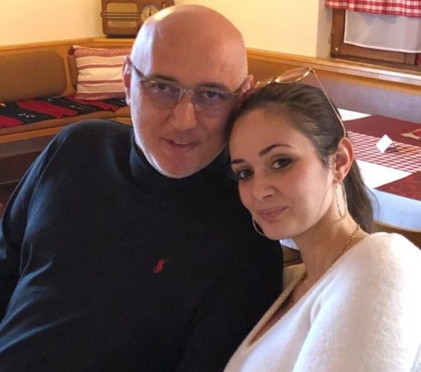 viki-i-taske-restoran2-e1574771847142