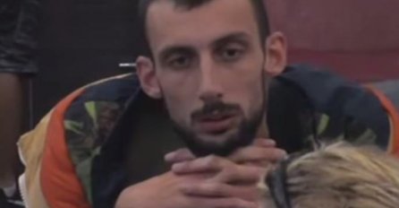 DA LI JE OVO ISTI ČOVJEK?! SJEĆATE SE MRŠAVOG ĐEKSONA IZ ZADRUGE? Sada objavio sliku sa djevojkom i sve šokirao, POGLEDAJTE KAKO SADA IZGLEDA (FOTO)