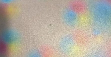 DOBRO GLEDAJTE U OVU CRNU TAČKU 10 SEKUNDI: Kažite nam šta vidite, OPTIČKA ILUZIJA ZALUDJELA INTERNET