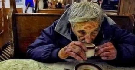 PRIČA: Mali kafić  i viseće kafe