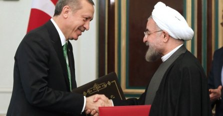 Erdogan u telefonskom razgovoru s Rouhanijem poručio kako vidi povoljan trenutak za američko ukidanje sankcija prema Iranu te se osobno za to zalaže