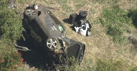 TEŠKA SAOBRAĆAJNA NESREĆA, TIGER WOODS HITNO PREBAČEN U BOLNICU:  Jedva ga izvukli iz automobila