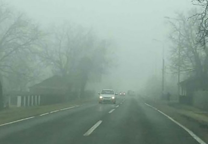 Magla smanjuje vidljivost, očekuje se pojačana frekvencija vozila