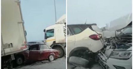 SUDARILO SE 39 VOZILA, POVRIJEĐENO 10 OSOBA: Karambol na auto-putu u Rusiji