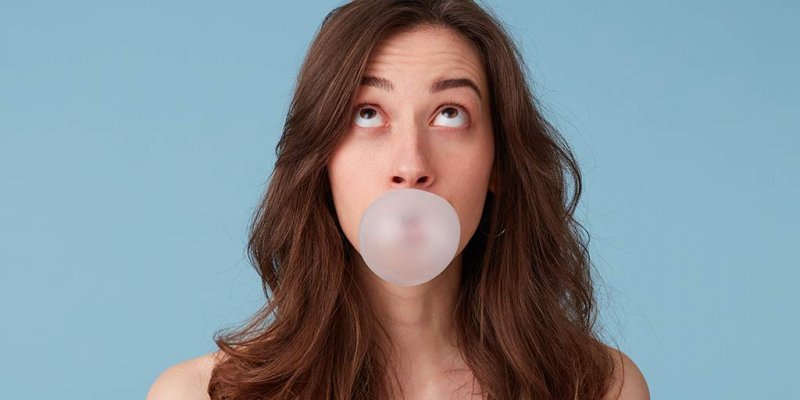 surprising-health-benefits-of-chewing-gum-regularly