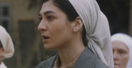 GLUMI BLANKICU U FILMU "DARA IZ JASENOVCA": A evo kako ova glumica izgleda bez marame, TIP-TOP NAŠMINKANA