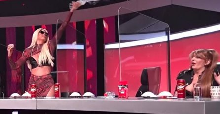 JELENA KARLEUŠA BIJESNA, UZELA FLAŠU VODE I ISTRESLA NA VIKI! SKANDAL U NAJAVI: Evo šta se desilo (VIDEO)