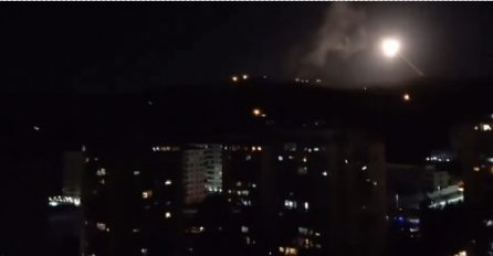 Protuzračna obrana rušila rakete iznad glavnog grada Sirije, neke su se probile