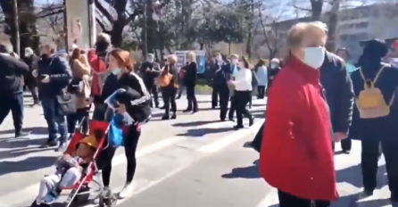 PRVI SNIMCI! ZEMLJOTRES JAČINE RAZORNIH 6.2 PO RICHTERU pogodio Grčku: Zgrade su se tresle, posvuda prašina