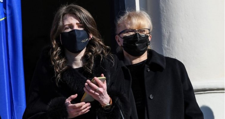 36ee13fe-21d2-4208-851b-81b2cc01b134