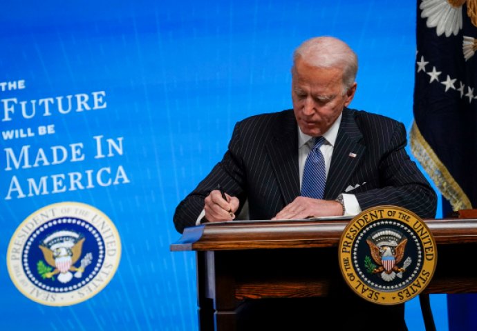 BIDEN JE PUTINU PRONAŠAO SLABU TAČKU: Nove američke sankcije ciljaju ruski državni dug - Što to znači? Ovo je veliki udarac, ali i najava da SAD sprema nešto još puno žešće