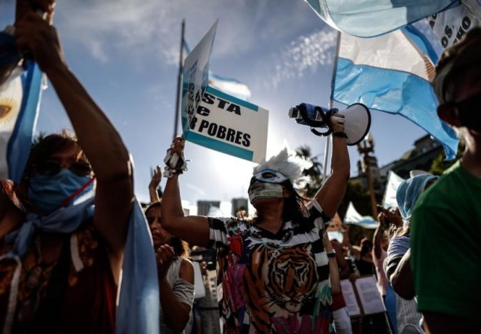 Policija ispalila gumene metke: U Argentini protesti zbog karantina