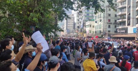 Nastavljeni protesti u Mijanmaru, posrednica UN-a apeluje na akciju protiv hunte