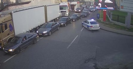 Na prijelazima Gradiška i Gradina čeka se duže od sat vremena