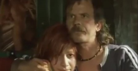 VOZILA SE U SIVOM KAMIONU CRVENE BOJE, A EVO KAKO IZGLEDA NAKON 16 GODINA: Svi gledaju 1 detalj u nevjerici