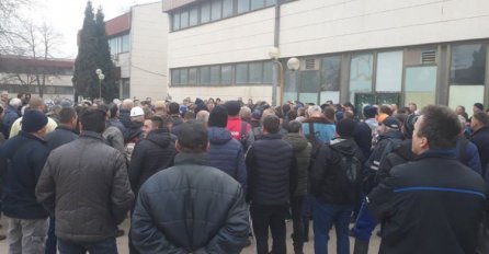 Rudari Rudnika “Kreka” na kopu Šikulje zaustavili proizvodnju zbog najave otpuštanja radnika