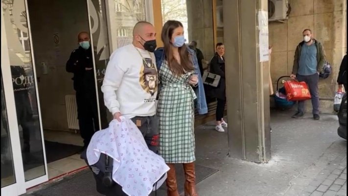 160099598-3789494874466470-581322151750860881-n-1000x1000