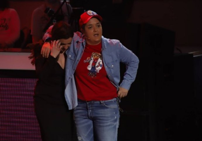 TAKMIČARKA POČELA PLAKATI, EVO ŠTA JOJ JE JELENA SINOĆ REKLA: Žiri zanijemio, djevojka problijedila