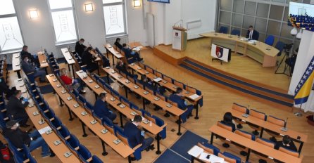 Vlada KS traži lockdown FBiH: Evo koje je još zaključke usvojila Skupština KS