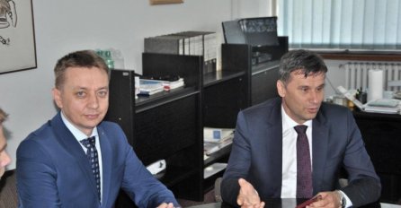 Novalić razgovarao s Hrvićem: Neće biti poskupljenja hljeba