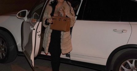 JANA ROĐENDAN PROSLAVILA U EGIPTU I DOBILA TORBU OD 70.000 EURA: Sada je objavila sliku iz aviona, POGLEDAJTE 1 JEZIV DETALJ