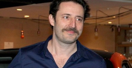 20 GODINA SU U BRAKU - OVO JE ŽENA NIKOLE ĐURIČKA: Prirodna ljepotica, rijetko se pojavljuje u medijima - EVO KAKO IZGLEDA