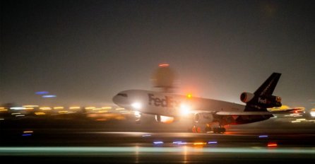 Večeras stigla nova isporuka COVAX mehanizma!